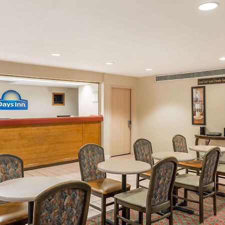 Days Inn By Wyndham West Des Moines - Clive Esterno foto