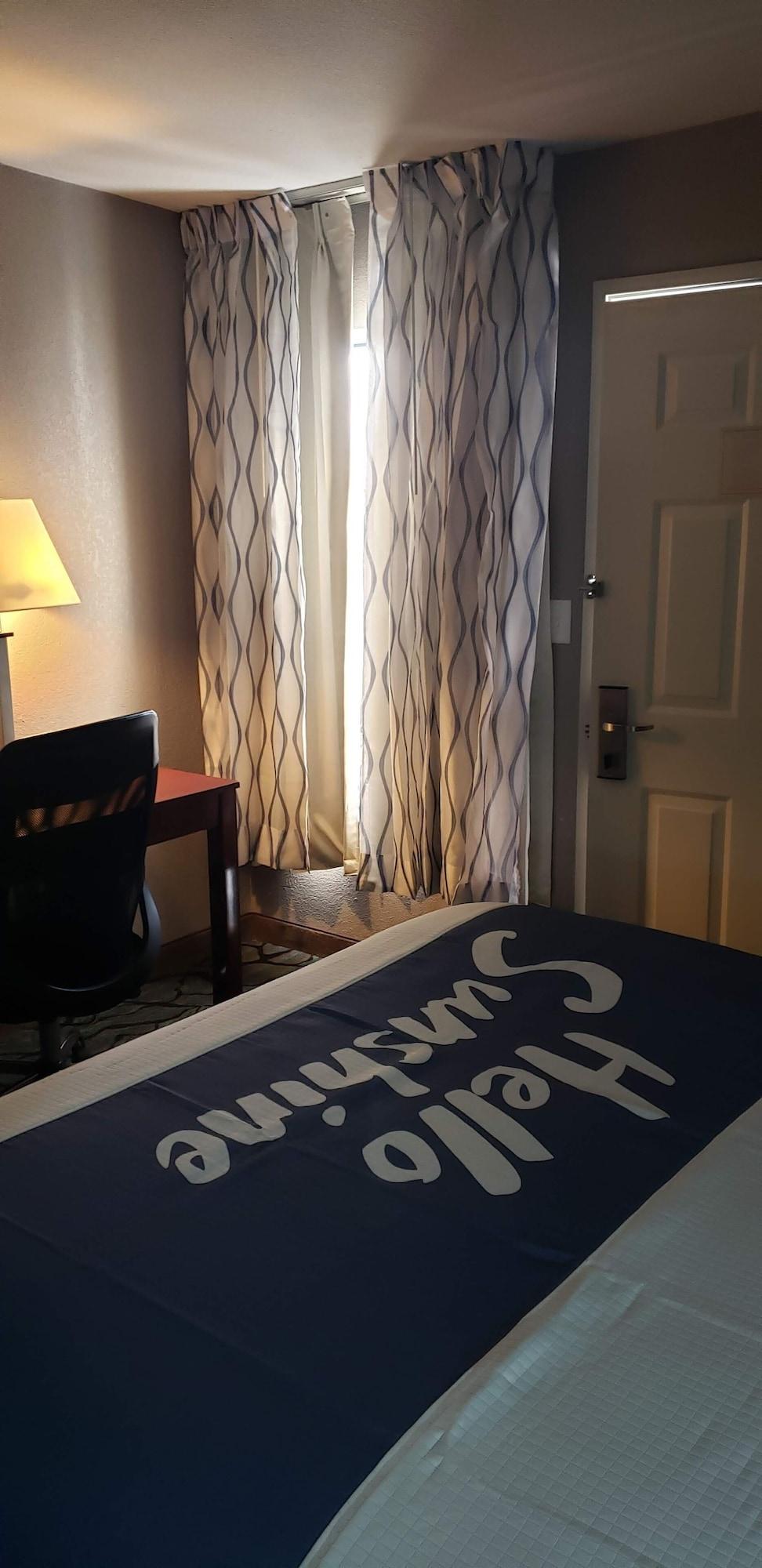 Days Inn By Wyndham West Des Moines - Clive Esterno foto