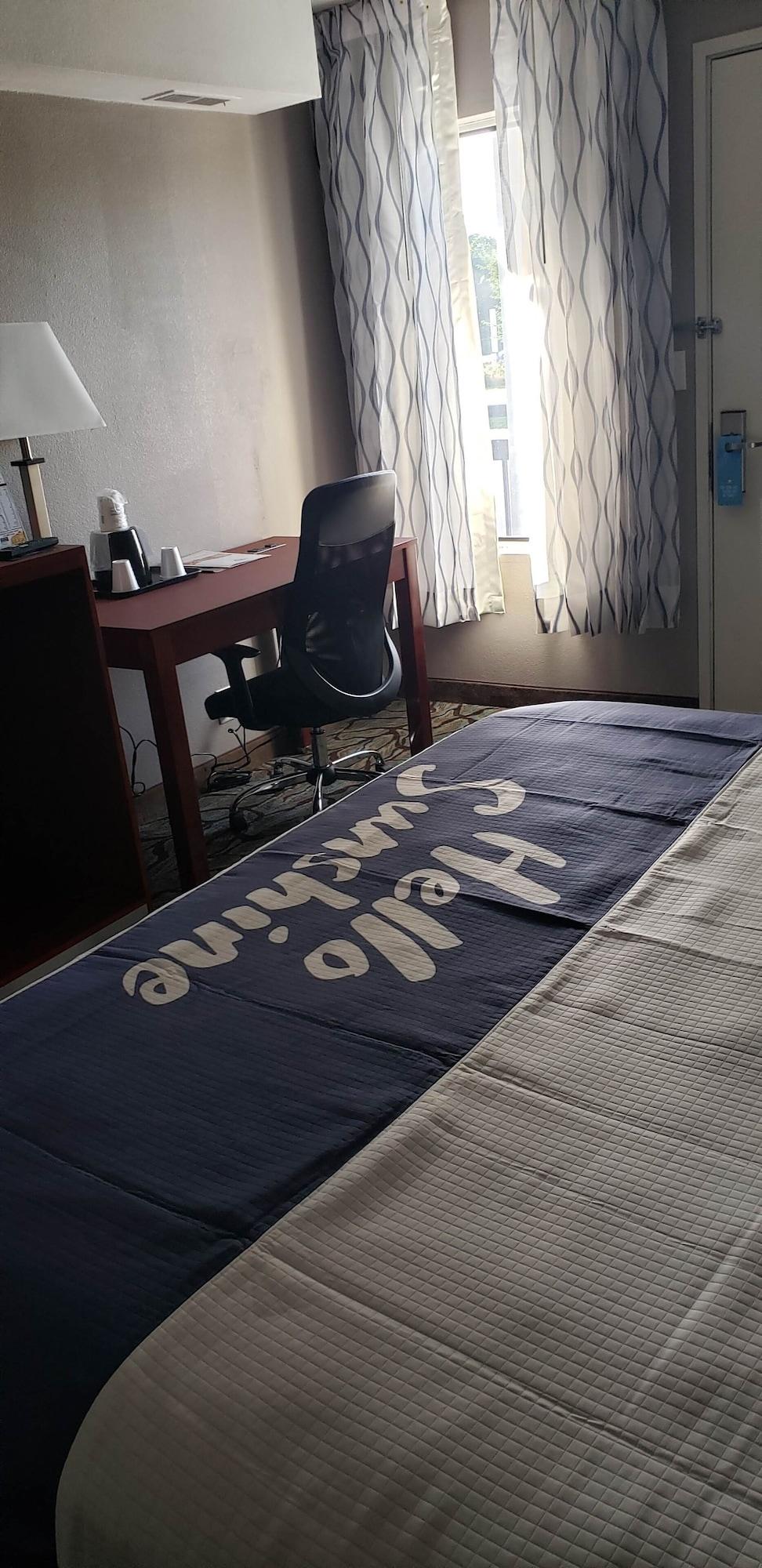 Days Inn By Wyndham West Des Moines - Clive Esterno foto