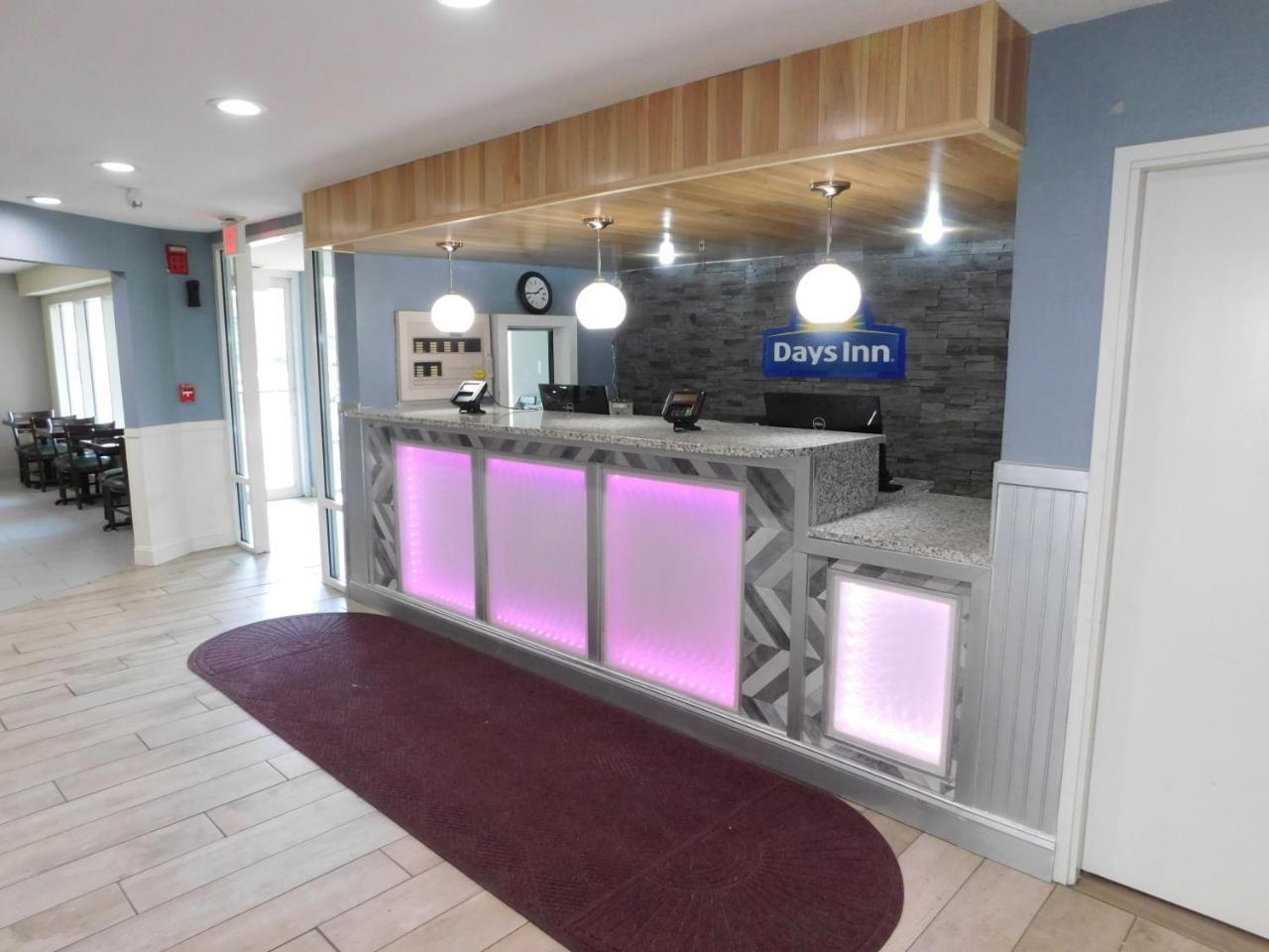 Days Inn By Wyndham West Des Moines - Clive Esterno foto